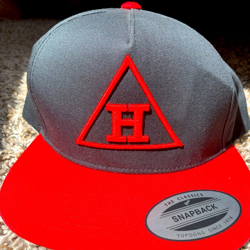 Heavyweights Red & Black SnapBack Baseball Cap!
